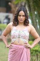Nandita Swetha Photo Pictures